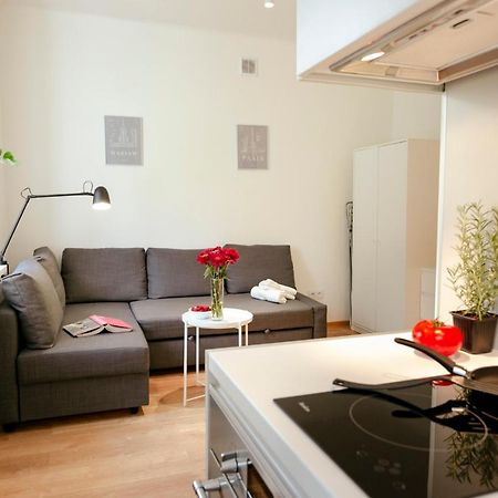 Jana Pawla II 36: Fully Equipped Studio with Free Underground Parking Warsaw Exterior photo